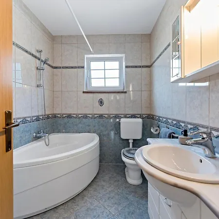 Apartman Antonija Apartment *